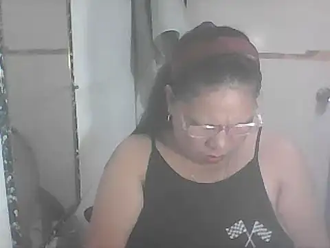 Snapshot of hotwet_mama4uxx chatting on March 5, 2025, 2:23 pm hotwet mama4uxx online show from March 5, 2025, 2:23 pm