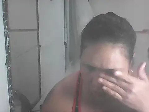 Snapshot of hotwet_mama4uxx chatting on March 7, 2025, 12:34 pm hotwet mama4uxx online show from March 7, 2025, 12:34 pm