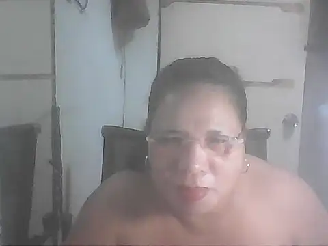 Snapshot of hotwet_mama4uxx chatting on October 11, 2025, 1:09 pm hotwet mama4uxx online show from October 11, 2025, 1:09 pm