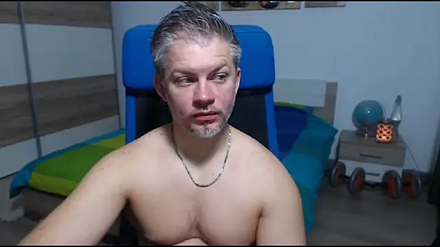 RobbyShawz online show from October 17, 2025, 4:15 am