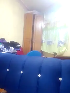 sexpetite online show from December 1, 2025, 10:48 pm