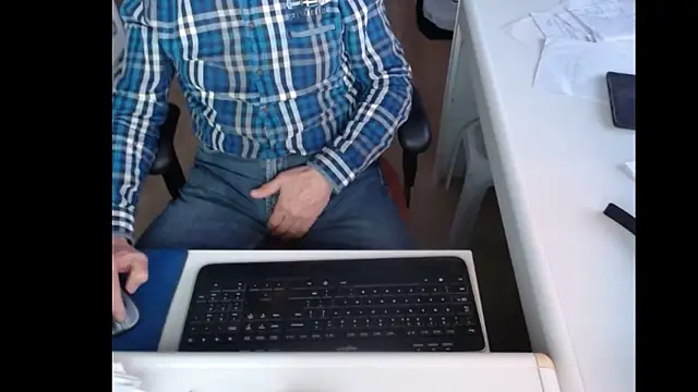 dutchpornking online show from February 5, 2025, 4:36 pm