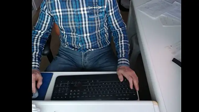 dutchpornking online show from February 6, 2025, 4:58 pm