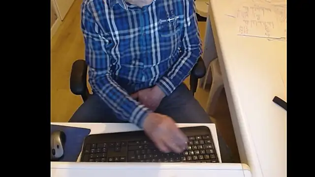 dutchpornking online show from February 9, 2025, 6:58 pm