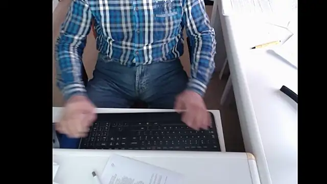 dutchpornking online show from February 11, 2025, 7:54 am