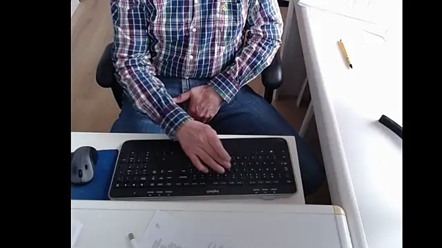 dutchpornking online show from February 11, 2025, 11:43 am