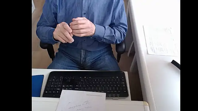 dutchpornking online show from March 21, 2025, 7:55 am