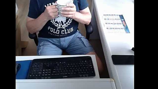 dutchpornking online show from June 17, 2026, 7:00 am