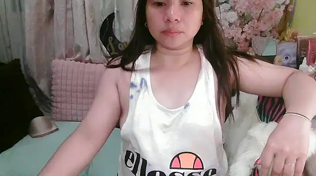 Snapshot of OhmyPinay chatting on December 9, 2024, 1:51 am OhmyPinay online show from December 9, 2024, 1:51 am
