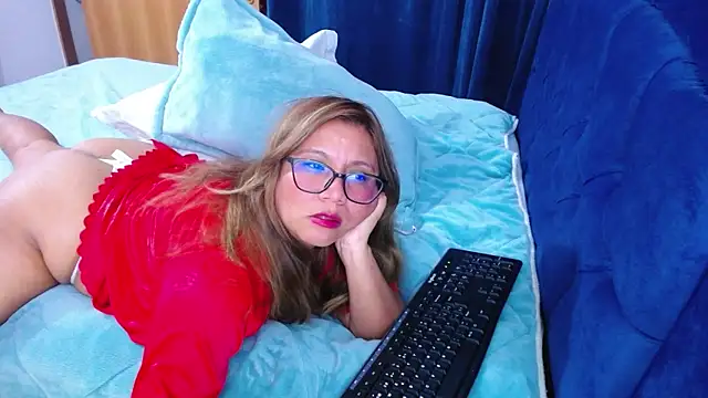 mondirty70 online show from May 23, 2026, 2:28 am
