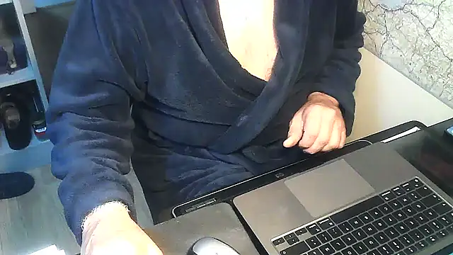 Snapshot of DUDURA@xh chatting on November 21, 2025, 7:29 am DUDURAxh online show from November 21, 2025, 7:29 am