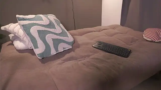 Snapshot of HannahEvanss chatting on February 11, 2026, 11:48 am HannahEvanss online show from February 11, 2026, 11:48 am