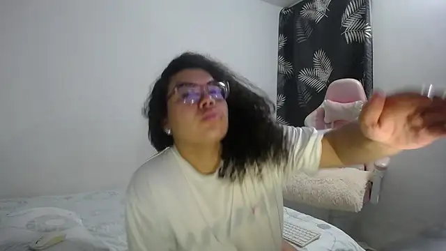 Snapshot of mabigomez00 chatting on February 19, 2026, 9:27 am mabigomez00 online show from February 19, 2026, 9:27 am