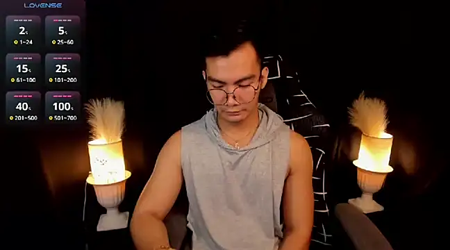 000batman000 online show from March 4, 2025, 12:39 am