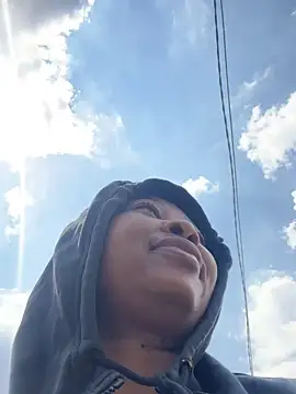 cherrybabe76 online show from November 5, 2025, 11:32 am