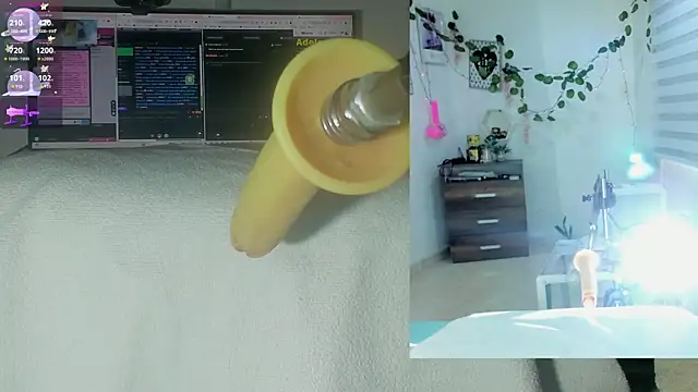 sofi velez online show from December 19, 2025, 5:09 pm