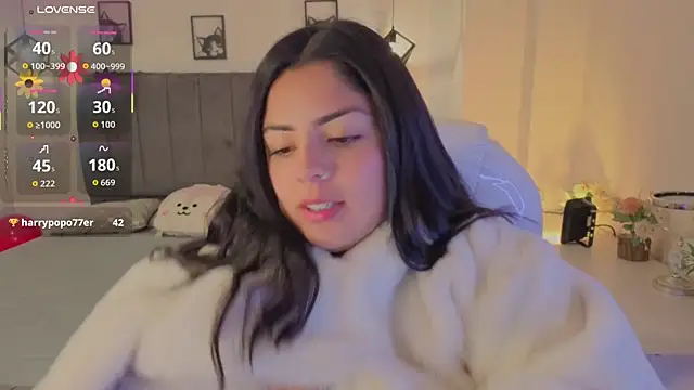 Catalinaa martinez online show from November 9, 2025, 10:24 am