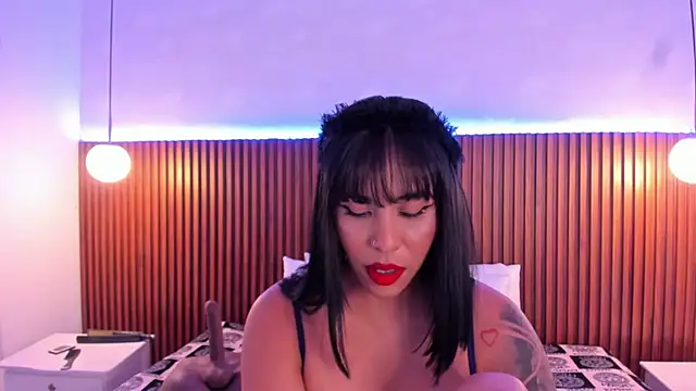 sofia castrillon online show from October 4, 2025, 12:25 pm