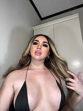 MISSANACONDA online show from January 4, 2025, 3:17 pm