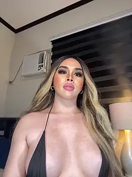 MISSANACONDA online show from January 7, 2025, 8:10 pm