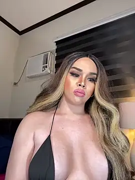 MISSANACONDA online show from January 11, 2025, 4:25 pm