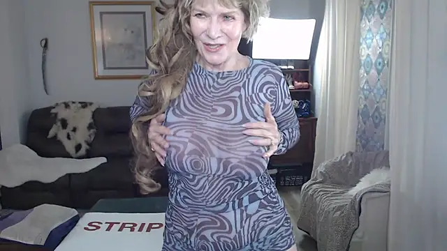 SindeeDix online show from September 10, 2025, 2:06 pm