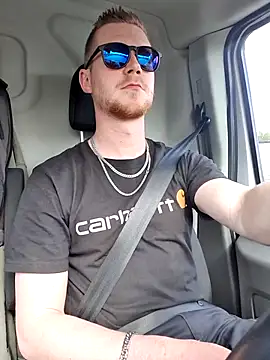 Snapshot of Playbunniboy chatting on April 16, 2026, 8:26 am Playbunniboy online show from April 16, 2026, 8:26 am