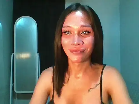 Snapshot of Sassy_Erika chatting on July 7, 2026, 7:23 am Sassy Erika online show from July 7, 2026, 7:23 am