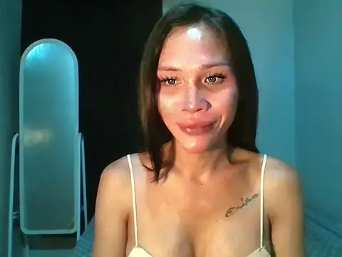Snapshot of Sassy_Erika chatting on July 12, 2026, 6:15 am Sassy Erika online show from July 12, 2026, 6:15 am