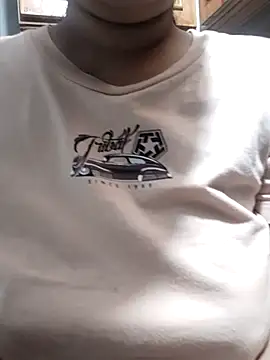 Snapshot of xxyourfantasyxx chatting on September 24, 2025, 9:29 pm xxyourfantasyxx online show from September 24, 2025, 9:29 pm