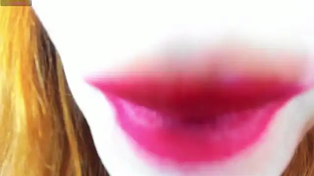 Snapshot of softlysoftlyasbeauty chatting on March 4, 2025, 6:29 pm softlysoftlyasbeauty online show from March 4, 2025, 6:29 pm