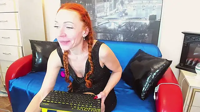 Snapshot of softlysoftlyasbeauty chatting on February 12, 2026, 2:01 pm softlysoftlyasbeauty online show from February 12, 2026, 2:01 pm