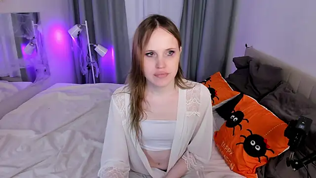 Snapshot of EffieMinki chatting on October 28, 2025, 6:50 am EffieMinki online show from October 28, 2025, 6:50 am