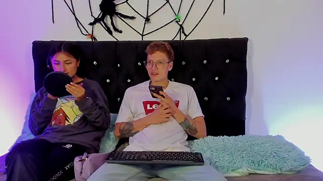 Snapshot of A_sexy_couple__ chatting on October 28, 2025, 9:17 pm A sexy couple online show from October 28, 2025, 9:17 pm