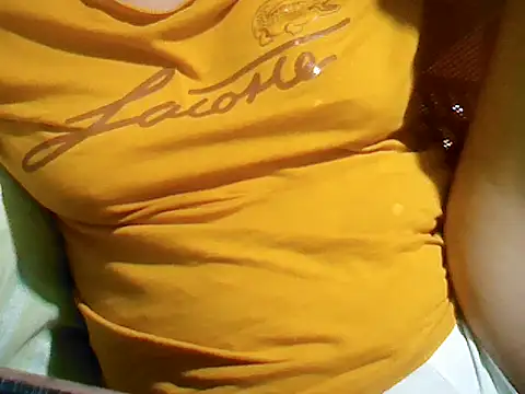 ashlylove25 online show from May 15, 2026, 11:01 pm