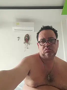 djtomxxx2777 online show from October 30, 2025, 2:07 pm