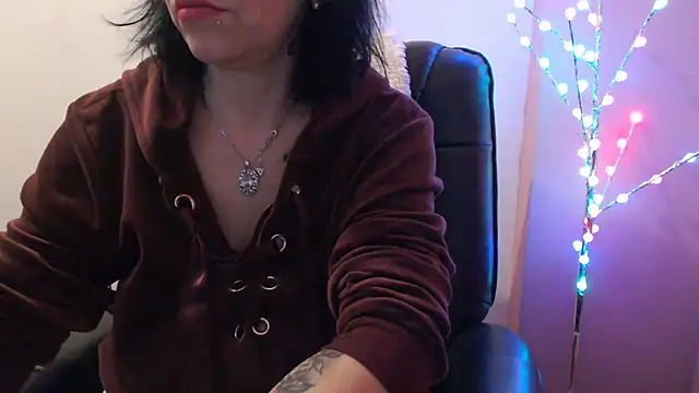 algodonyfresa online show from January 21, 2025, 7:50 pm