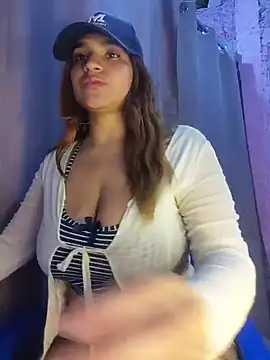 Snapshot of SexyFriends_ chatting on July 25, 2026, 12:31 am SexyFriends online show from July 25, 2026, 12:31 am