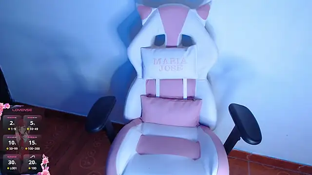 Snapshot of kim_perri chatting on December 18, 2025, 7:14 am kim perri online show from December 18, 2025, 7:14 am