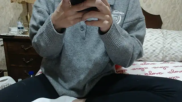 fabiolagg online show from April 15, 2026, 6:20 am