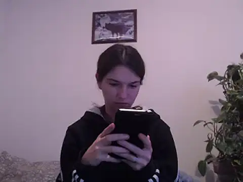 Snapshot of Geile-Luna chatting on December 19, 2024, 6:34 pm Geile-Luna online show from December 19, 2024, 6:34 pm
