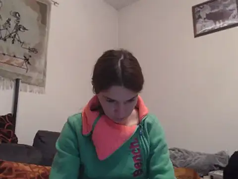 Geile-Luna online show from November 4, 2025, 7:24 pm