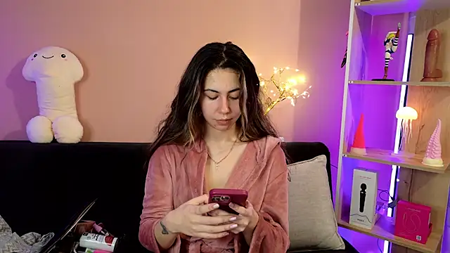 lilly sweett online show from April 21, 2026, 11:07 pm