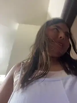 Lia sexx online show from February 13, 2026, 6:48 pm