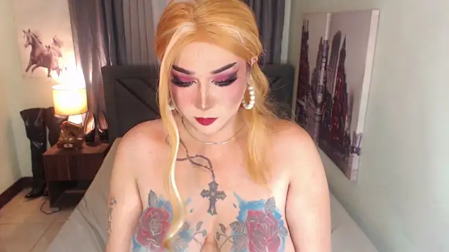 Snapshot of Transdomts4u chatting on March 22, 2025, 6:14 pm Transdomts4u online show from March 22, 2025, 6:14 pm