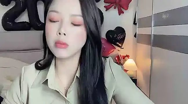 Snapshot of kk_lele chatting on February 5, 2025, 7:18 am kk lele online show from February 5, 2025, 7:18 am