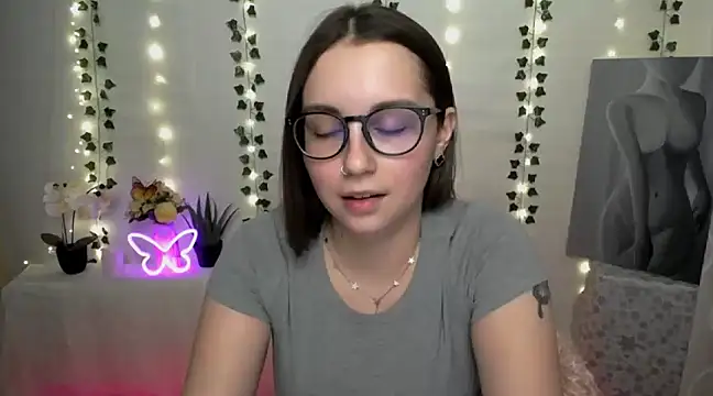 Snapshot of SweetPrincess_ chatting on February 26, 2025, 6:37 am SweetPrincess online show from February 26, 2025, 6:37 am