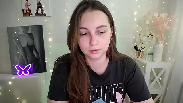 Snapshot of SweetPrincess_ chatting on May 6, 2026, 5:35 am SweetPrincess online show from May 6, 2026, 5:35 am