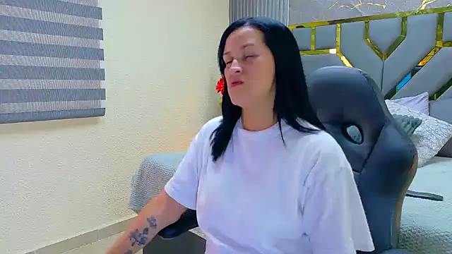 Snapshot of Britney_taylor_ chatting on July 29, 2026, 8:07 pm Britney taylor online show from July 29, 2026, 8:07 pm