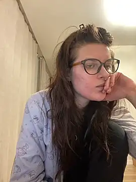 Snapshot of little_belucci chatting on December 14, 2024, 5:36 pm little belucci online show from December 14, 2024, 5:36 pm